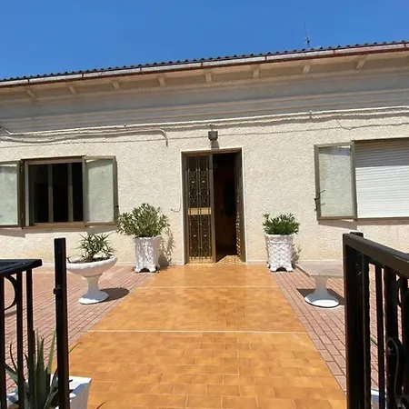 Holiday home Relax Tra Campagna, Mare E Montagna *