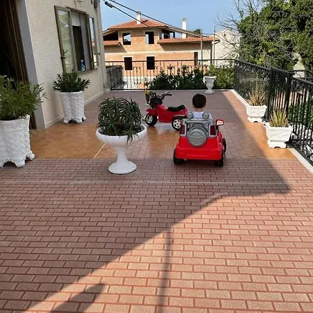 Holiday home Relax Tra Campagna, Mare E Montagna *